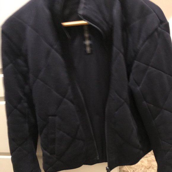 Lululemon reversible navy jacket size 2 $75 - Picture 2 of 4